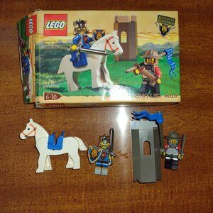 Like new Lego King Leo with original box, retired